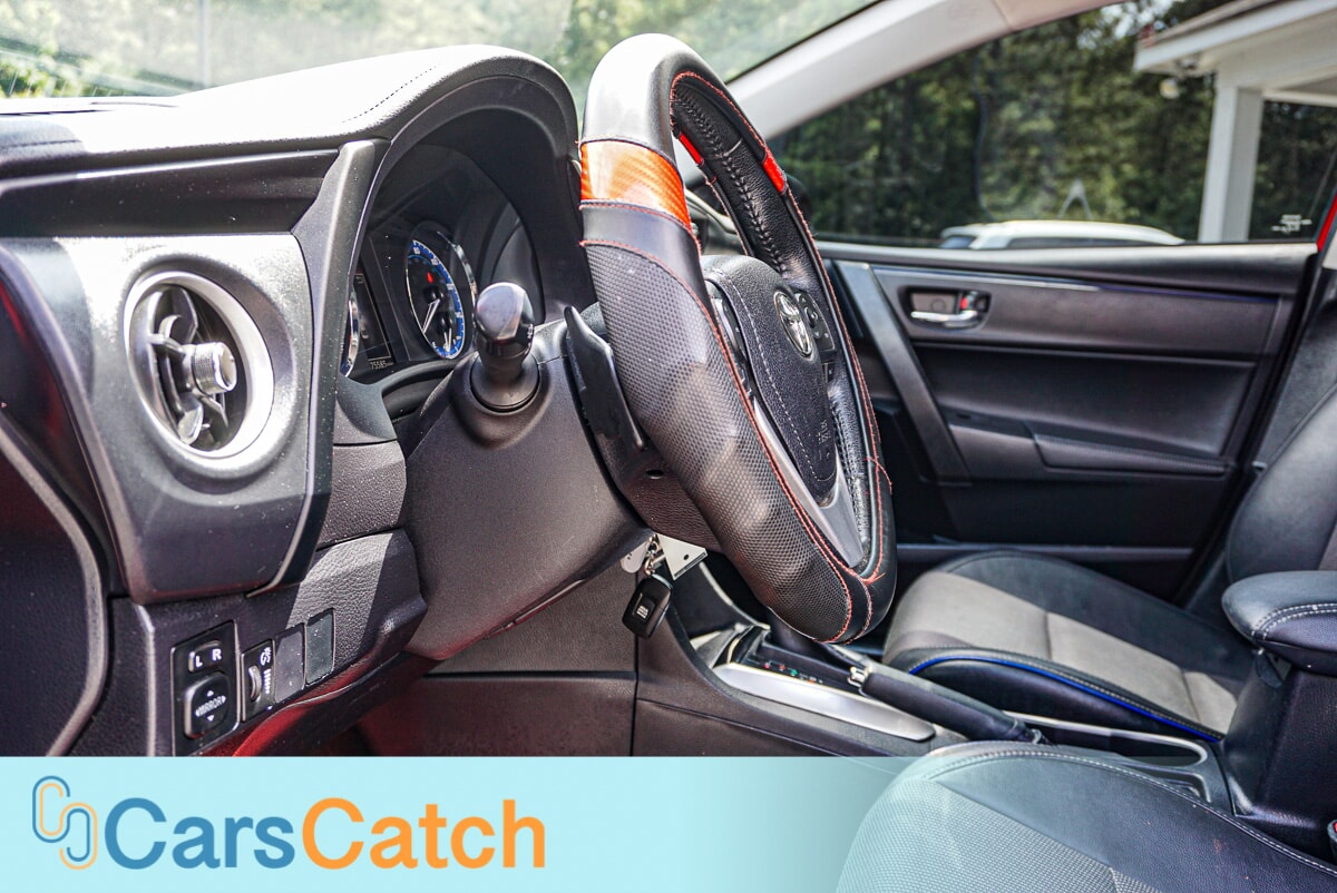 CARSCATCH - Used vehicle - SEDAN TOYOTA COROLLA 2019