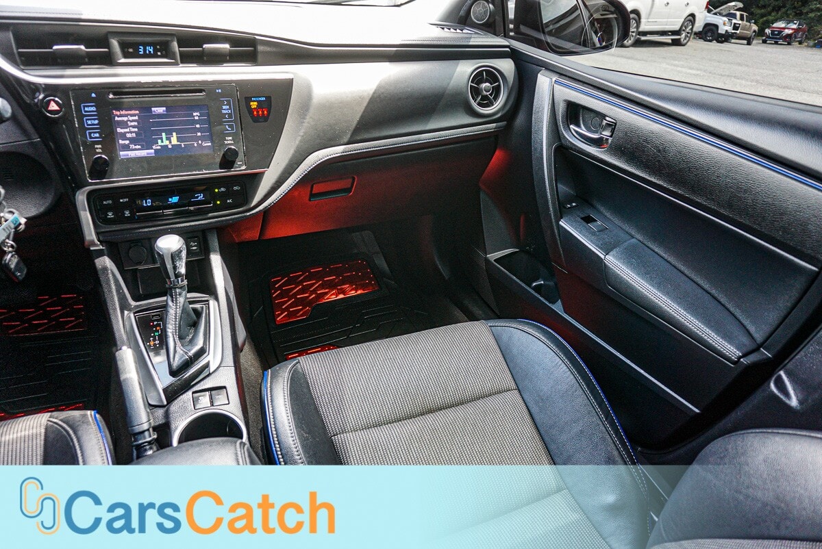 CARSCATCH - Used vehicle - SEDAN TOYOTA COROLLA 2019