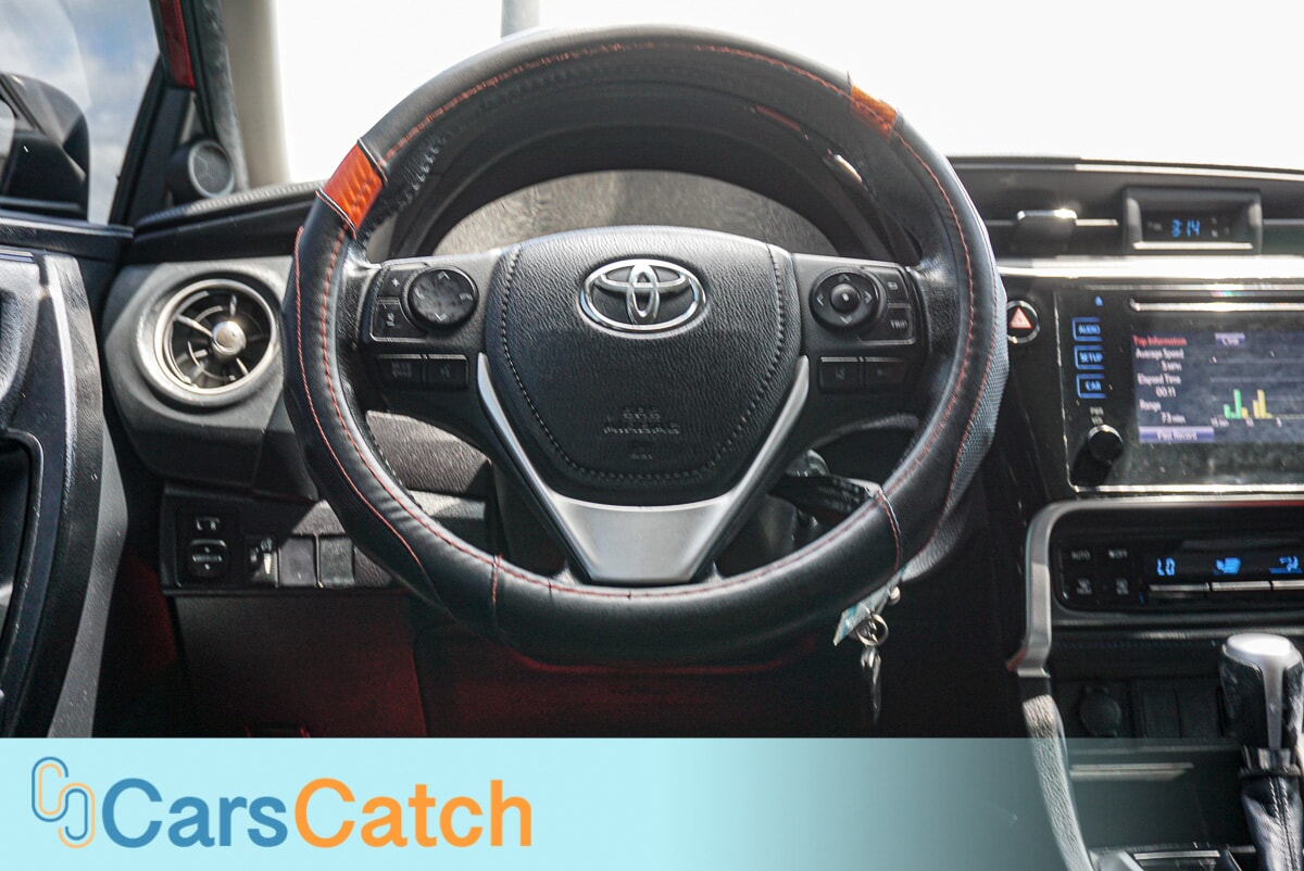 CARSCATCH - Used vehicle - SEDAN TOYOTA COROLLA 2019