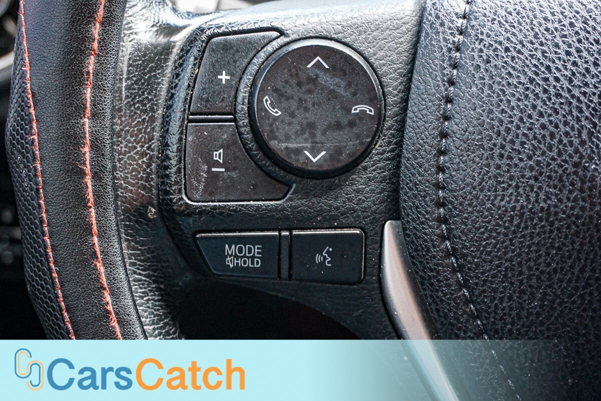 CARSCATCH - Used vehicle - SEDAN TOYOTA COROLLA 2019