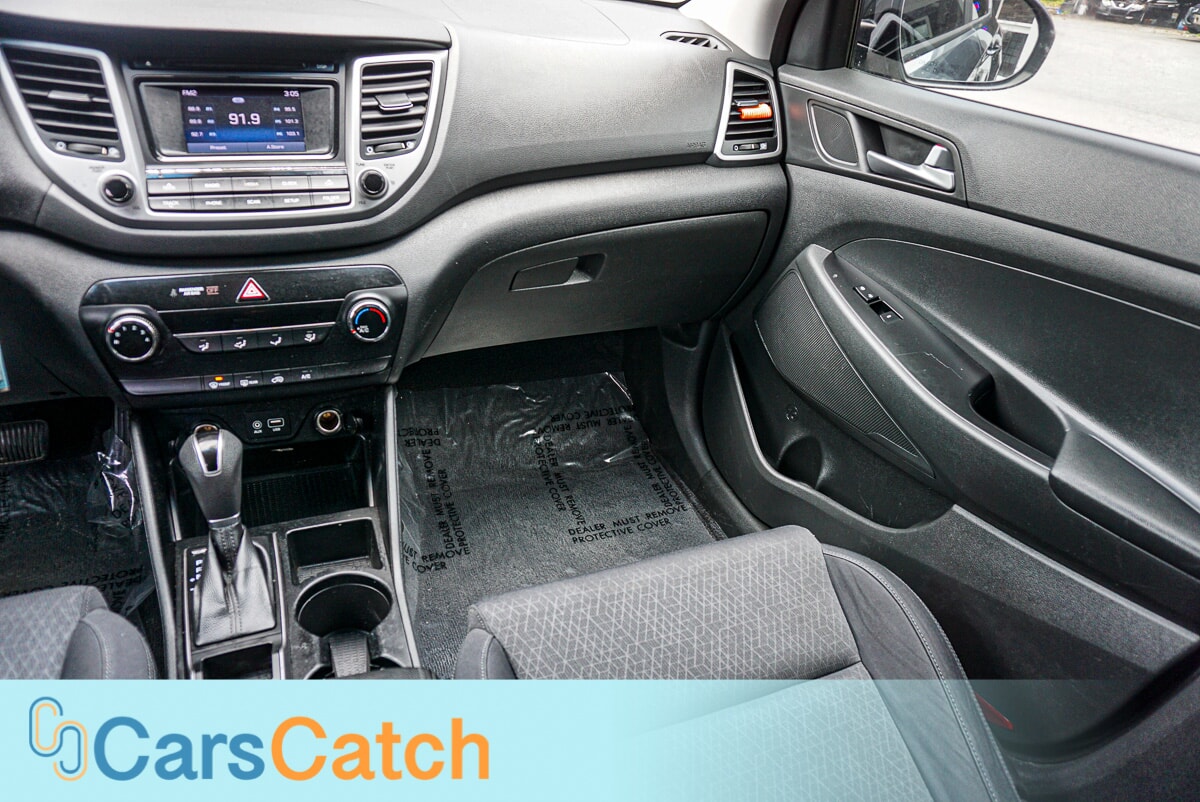 CARSCATCH - Used vehicle - SUV HYUNDAI TUCSON 2017
