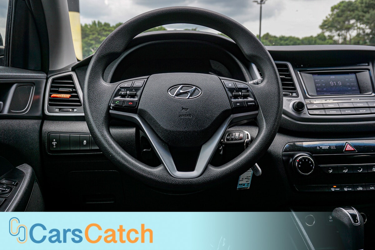 CARSCATCH - Used vehicle - SUV HYUNDAI TUCSON 2017