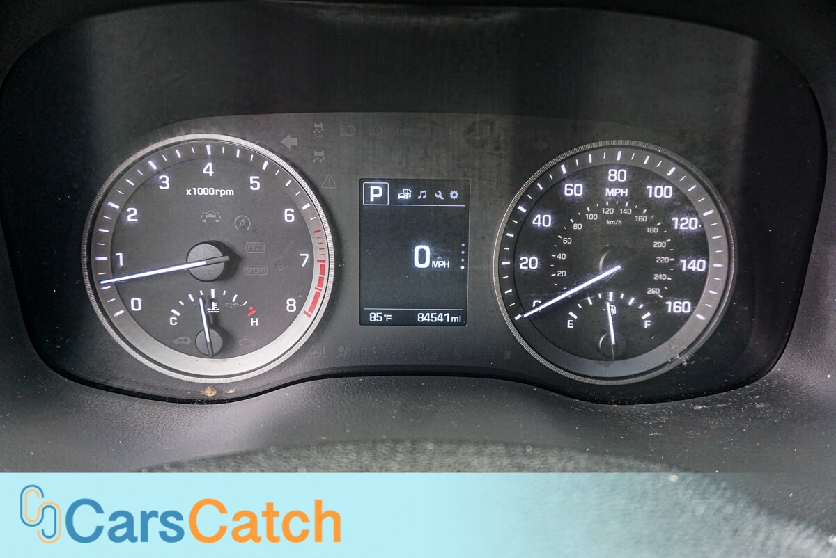 CARSCATCH - Used vehicle - SUV HYUNDAI TUCSON 2017