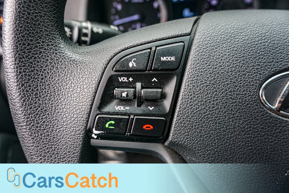 CARSCATCH - Used vehicle - SUV HYUNDAI TUCSON 2017