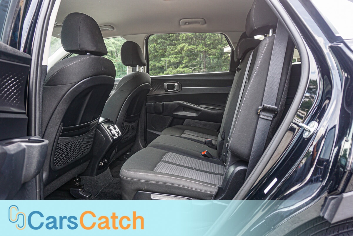 CARSCATCH - Used vehicle - SUV KIA SORENTO 2023