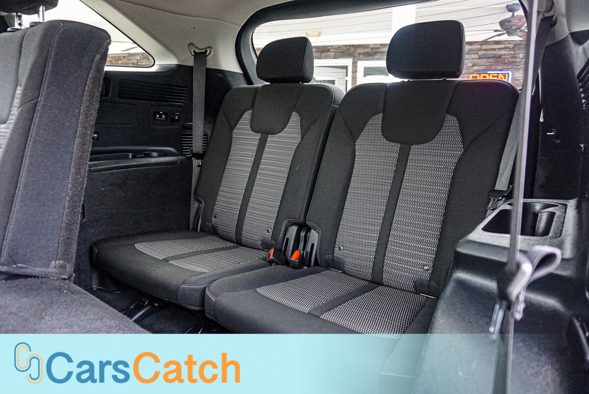 CARSCATCH - Used vehicle - SUV KIA SORENTO 2023