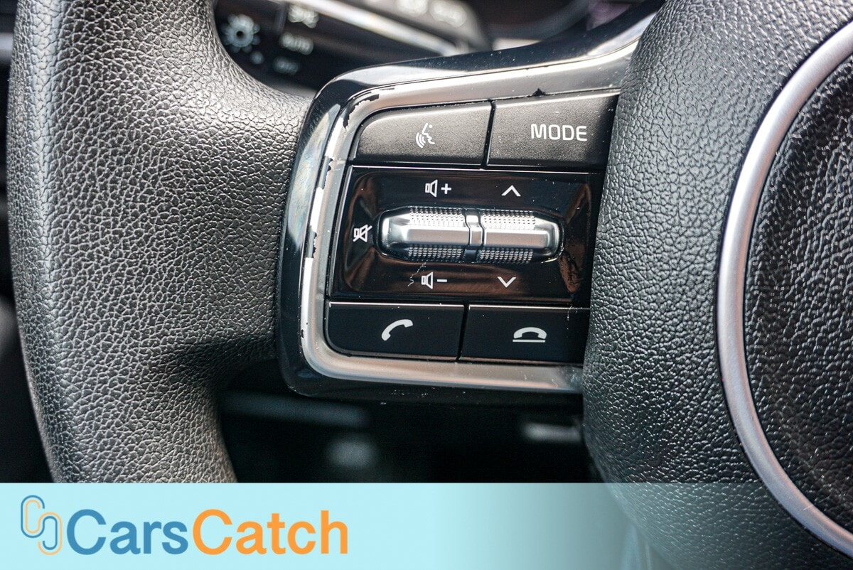 CARSCATCH - Used vehicle - SUV KIA SORENTO 2023