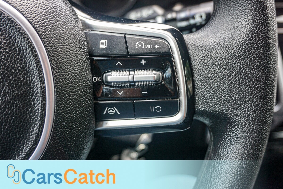 CARSCATCH - Used vehicle - SUV KIA SORENTO 2023