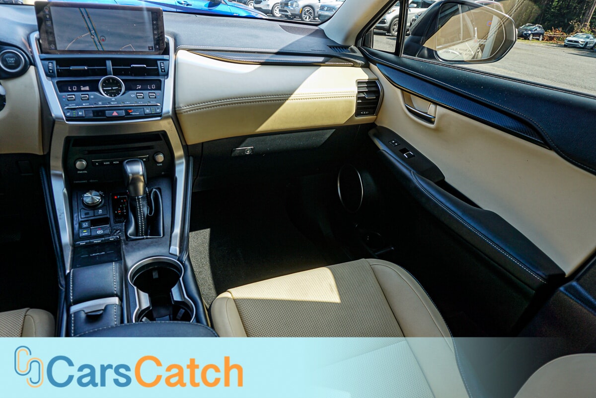 CARSCATCH - Used vehicle - SUV LEXUS NX 2019