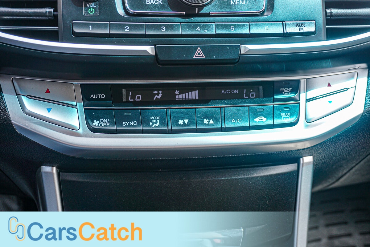CARSCATCH - Used vehicle - SEDAN HONDA ACCORD 2014