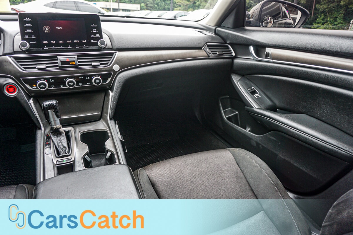 CARSCATCH - Used vehicle - SEDAN HONDA ACCORD 2020