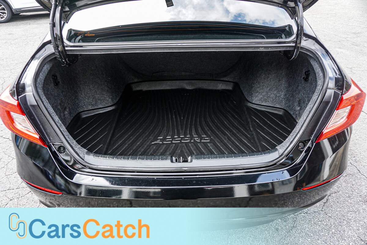 CARSCATCH - Used vehicle - SEDAN HONDA ACCORD 2020