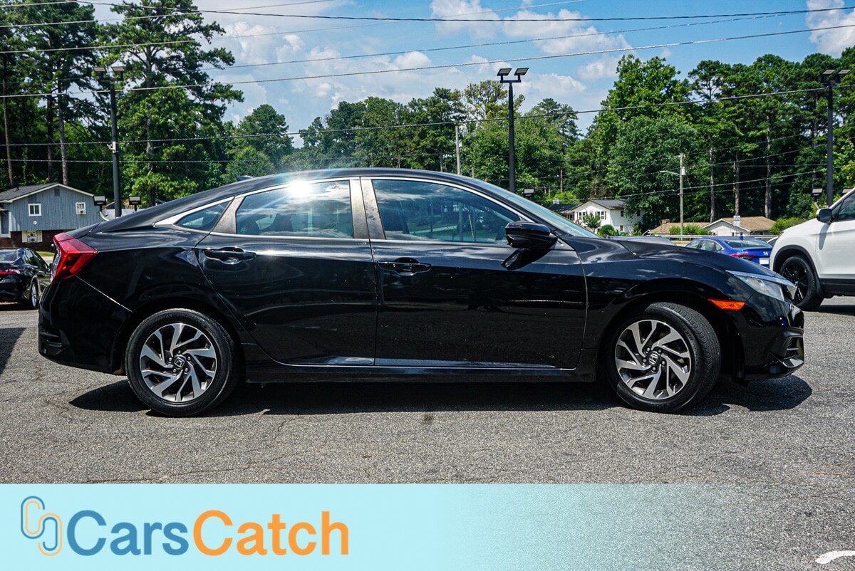 CARSCATCH - Used vehicle - SEDAN HONDA CIVIC 2018