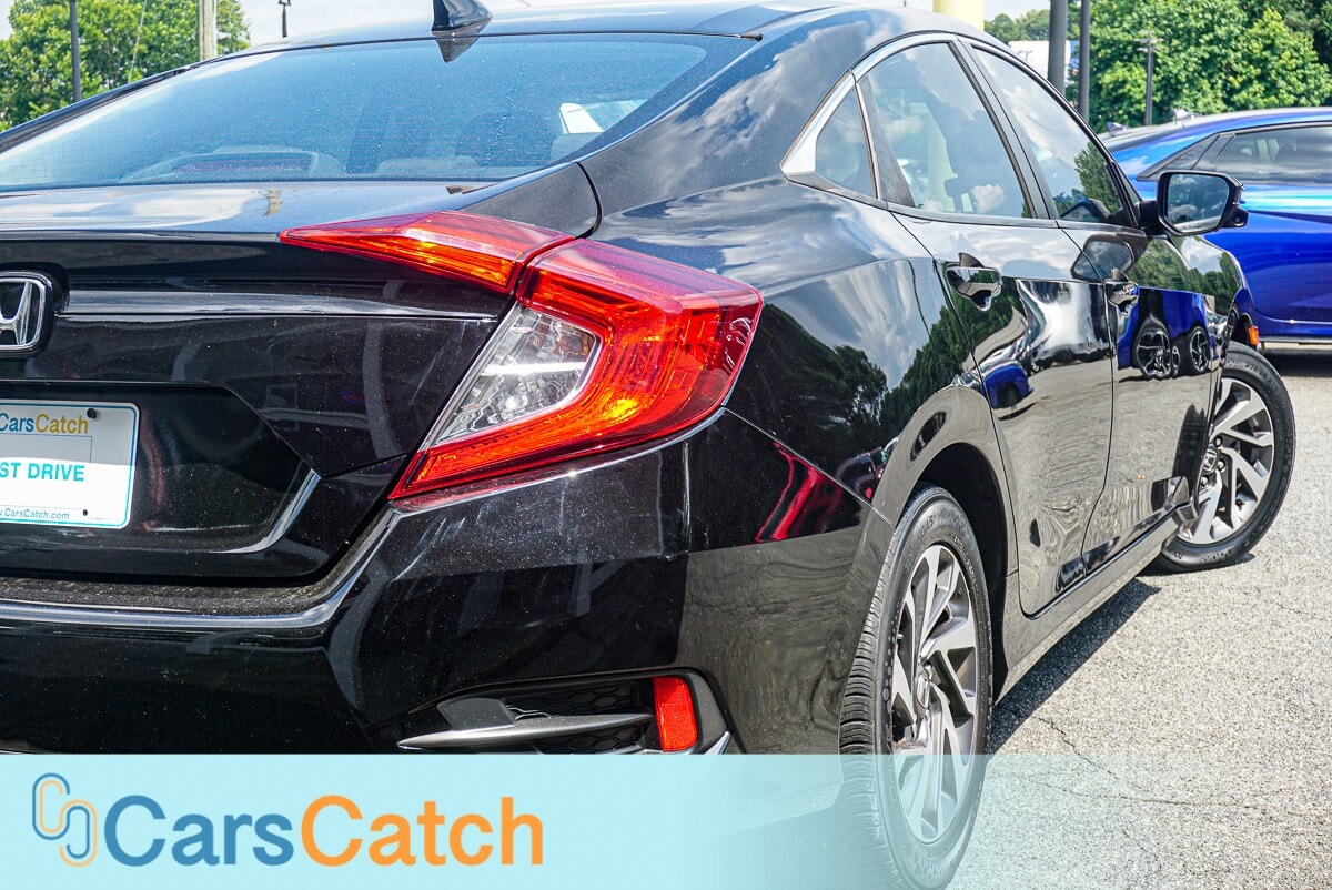 CARSCATCH - Used vehicle - SEDAN HONDA CIVIC 2018