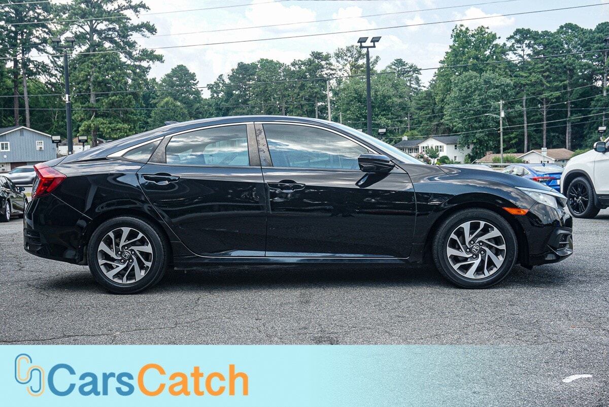 CARSCATCH - Used vehicle - SEDAN HONDA CIVIC 2018