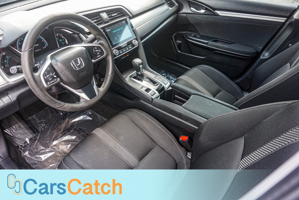 CARSCATCH - Used vehicle - SEDAN HONDA CIVIC 2018
