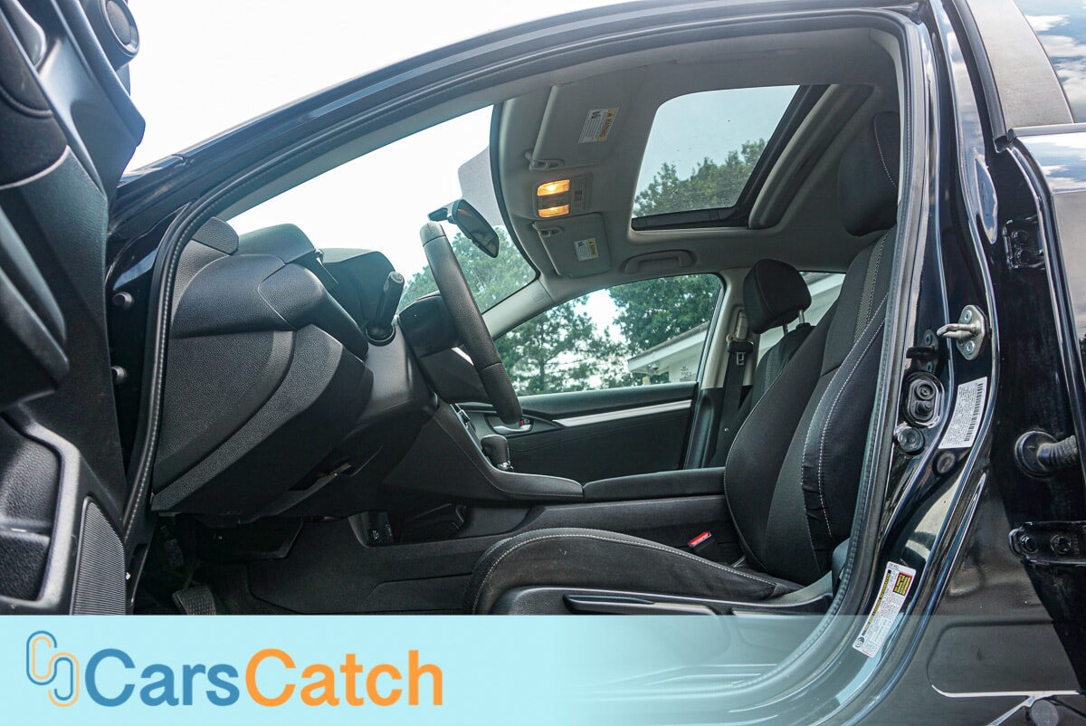 CARSCATCH - Used vehicle - SEDAN HONDA CIVIC 2018