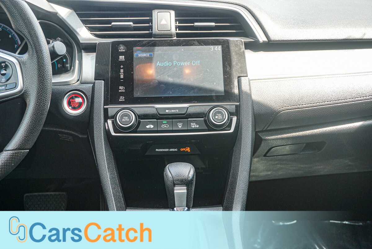 CARSCATCH - Used vehicle - SEDAN HONDA CIVIC 2018