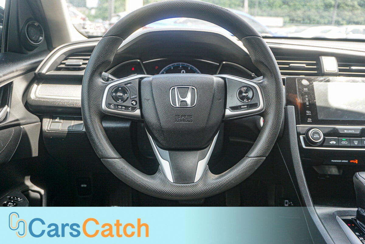 CARSCATCH - Used vehicle - SEDAN HONDA CIVIC 2018