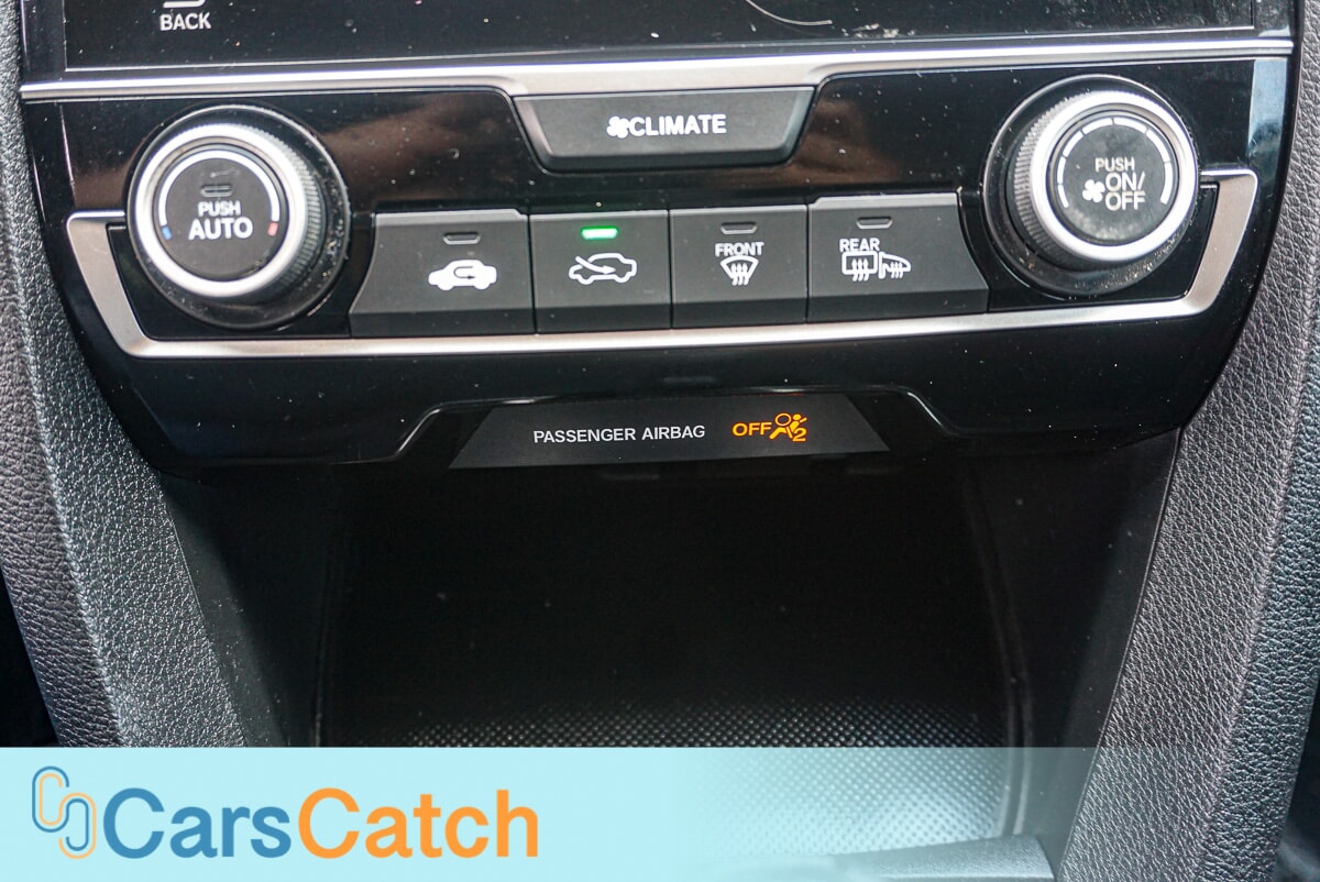 CARSCATCH - Used vehicle - SEDAN HONDA CIVIC 2018