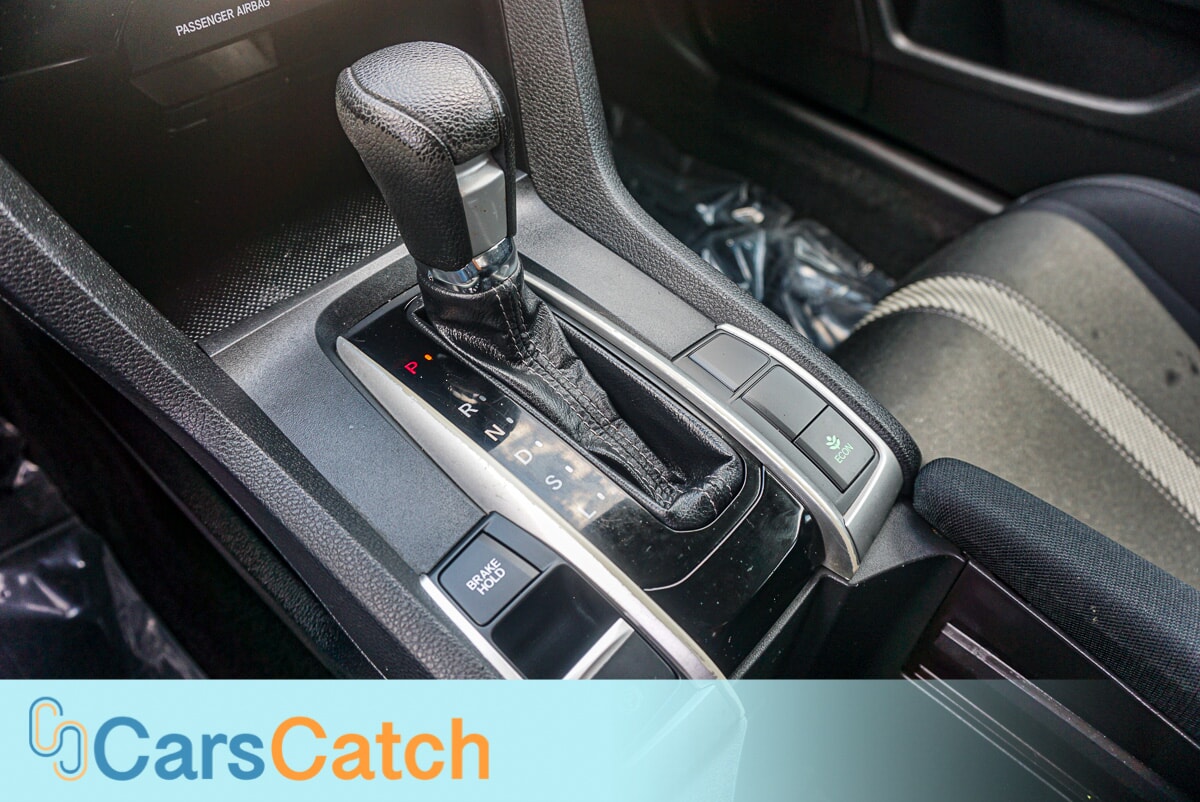 CARSCATCH - Used vehicle - SEDAN HONDA CIVIC 2018