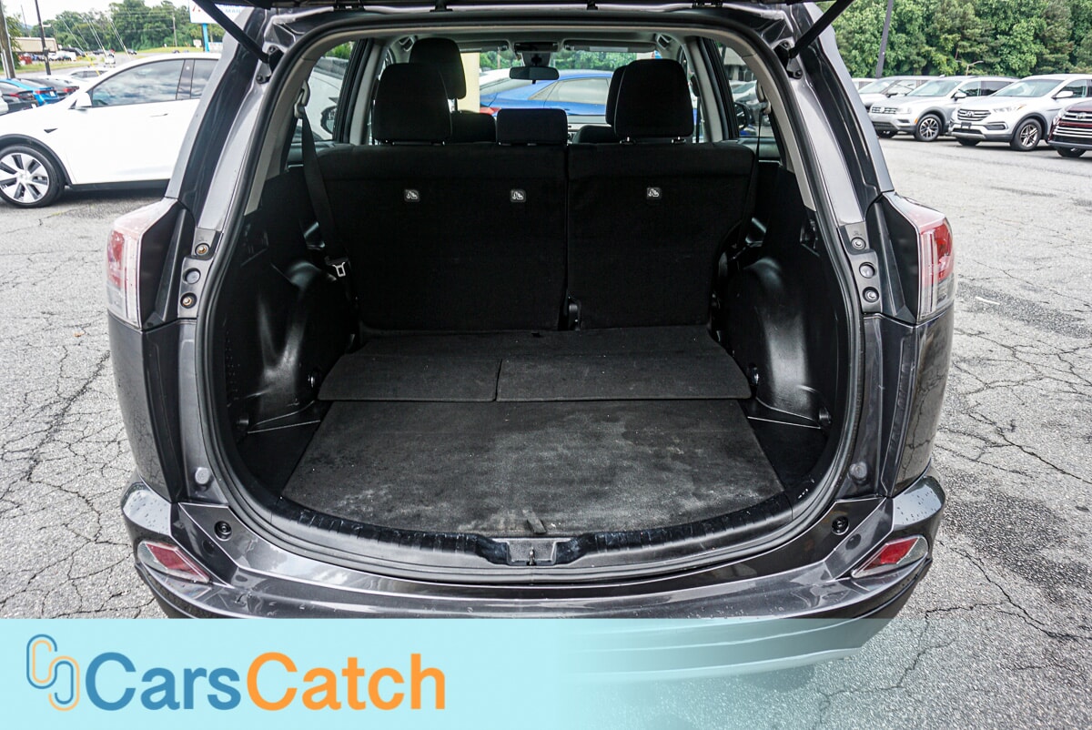 CARSCATCH - Used vehicle - SUV TOYOTA RAV4 2018