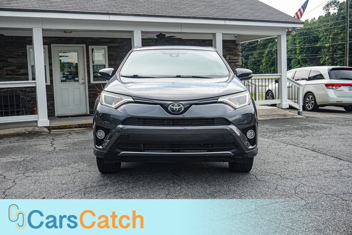 CARSCATCH - Used vehicle - SUV TOYOTA RAV4 2018