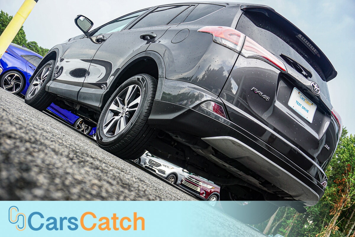 CARSCATCH - Used vehicle - SUV TOYOTA RAV4 2018