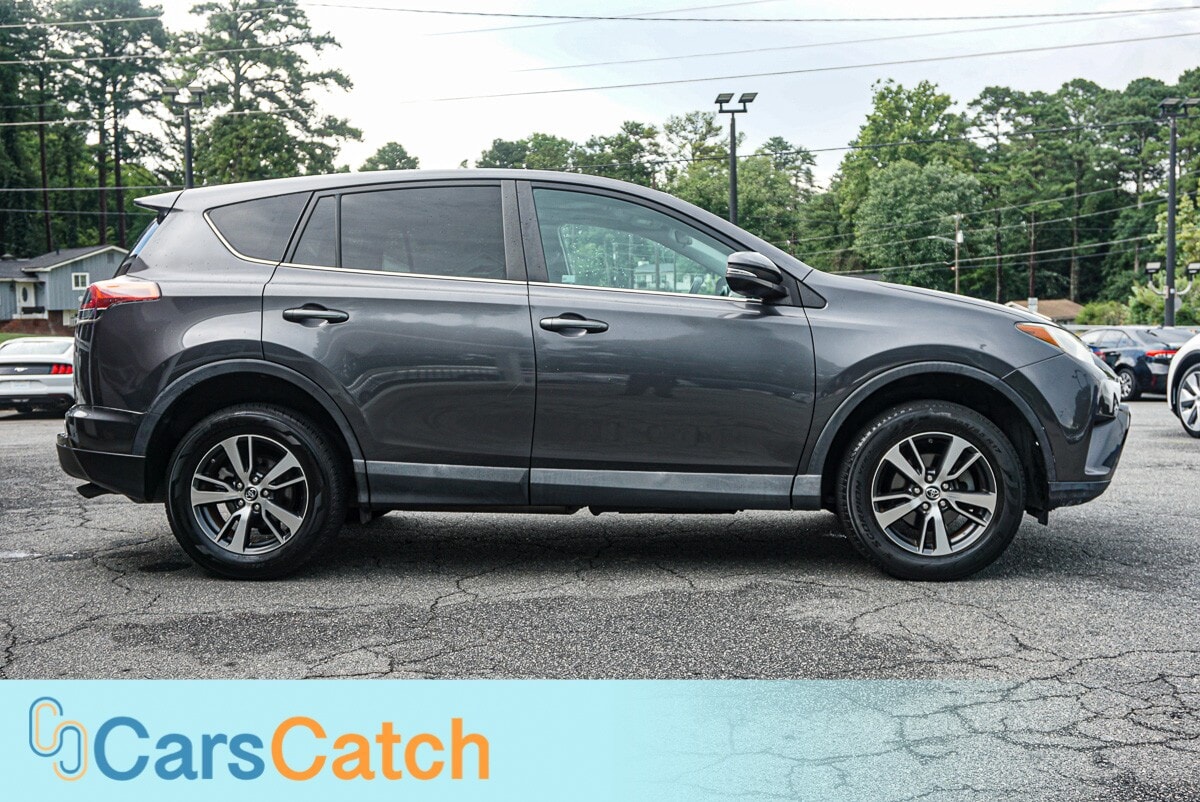 CARSCATCH - Used vehicle - SUV TOYOTA RAV4 2018