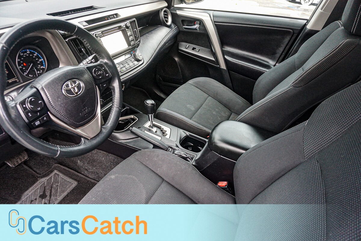 CARSCATCH - Used vehicle - SUV TOYOTA RAV4 2018