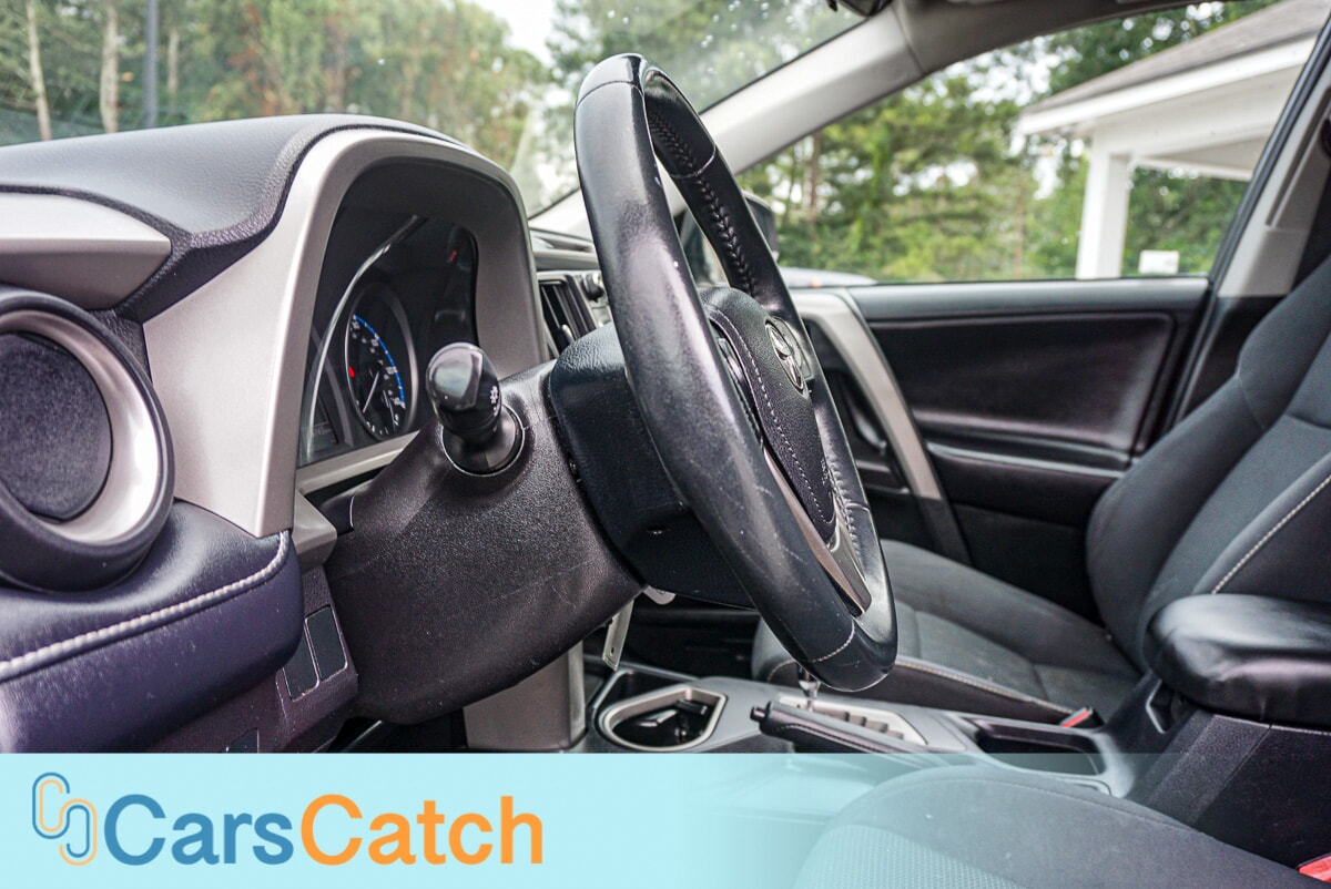 CARSCATCH - Used vehicle - SUV TOYOTA RAV4 2018