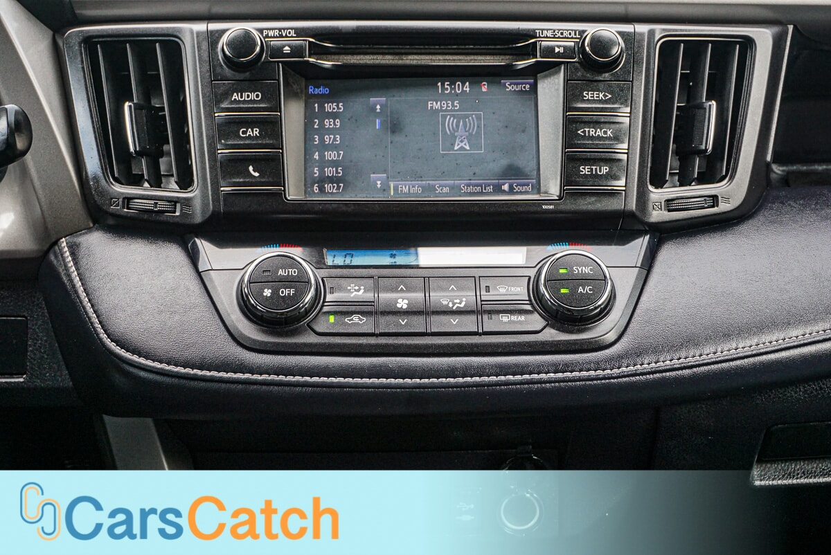 CARSCATCH - Used vehicle - SUV TOYOTA RAV4 2018