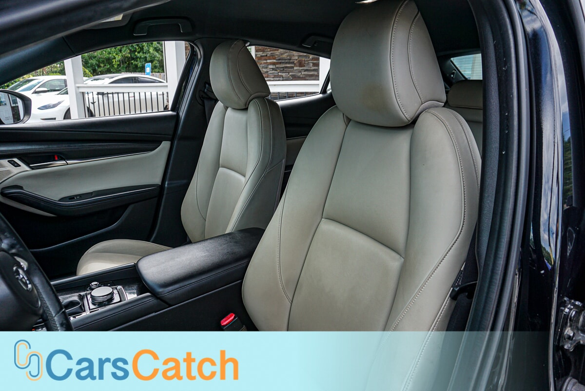 CARSCATCH - Used vehicle - SEDAN MAZDA MAZDA3 HATCHBACK 2019
