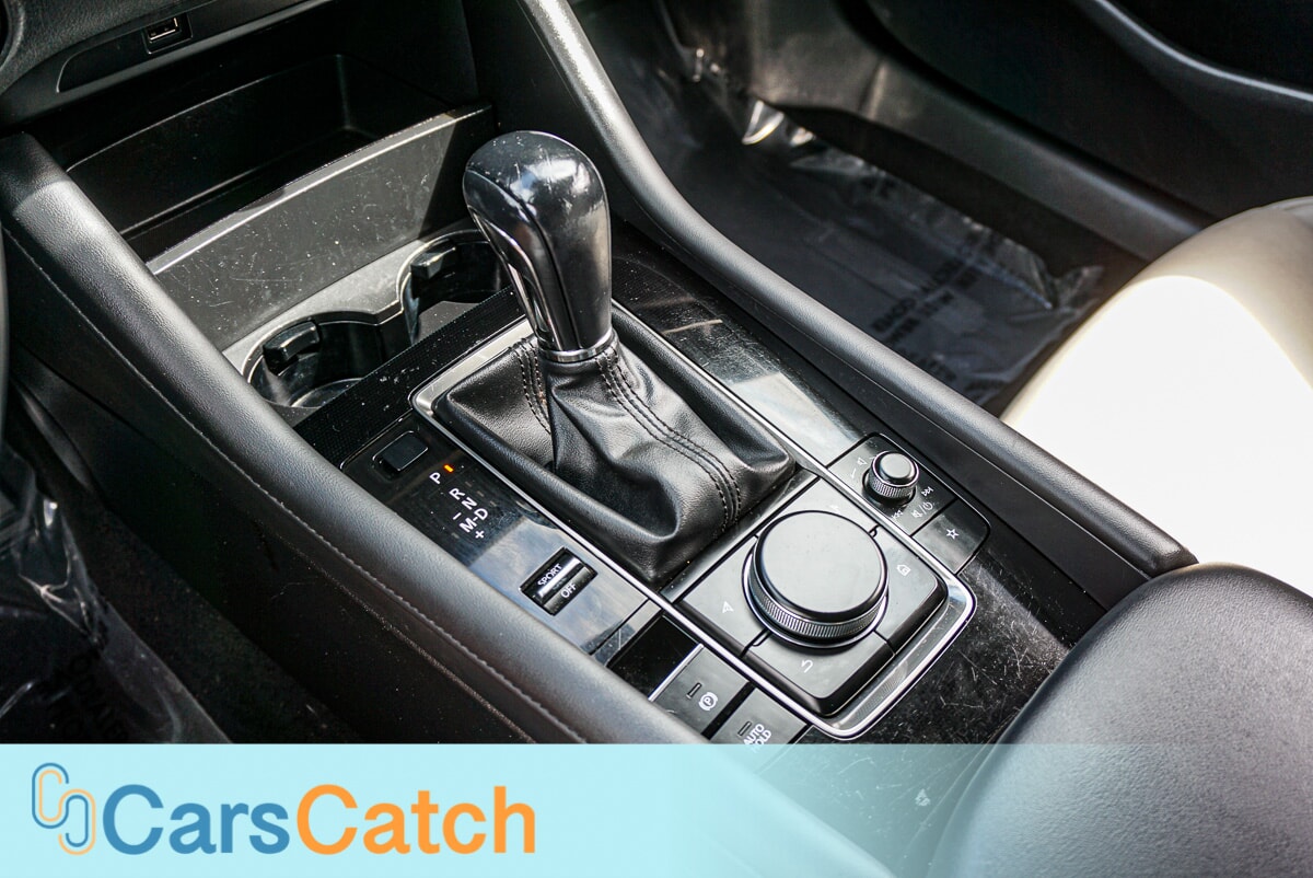 CARSCATCH - Used vehicle - SEDAN MAZDA MAZDA3 HATCHBACK 2019