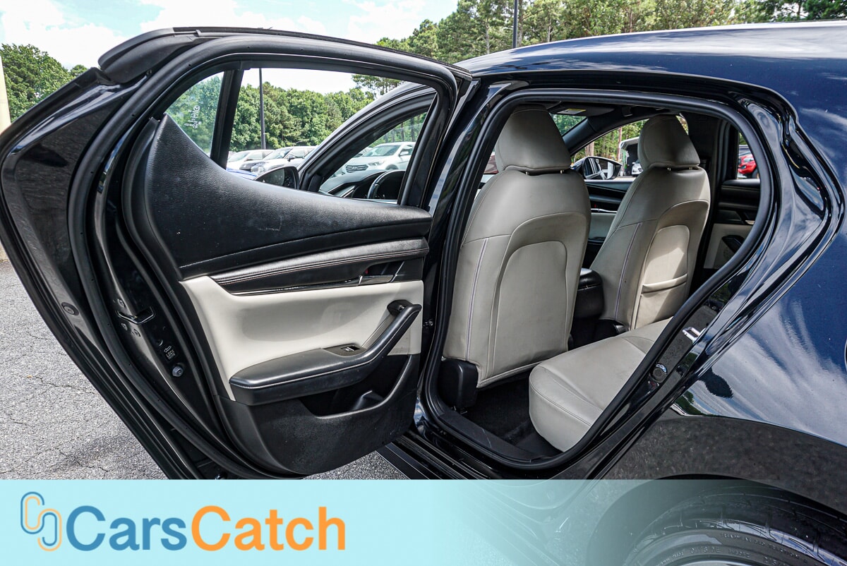 CARSCATCH - Used vehicle - SEDAN MAZDA MAZDA3 HATCHBACK 2019