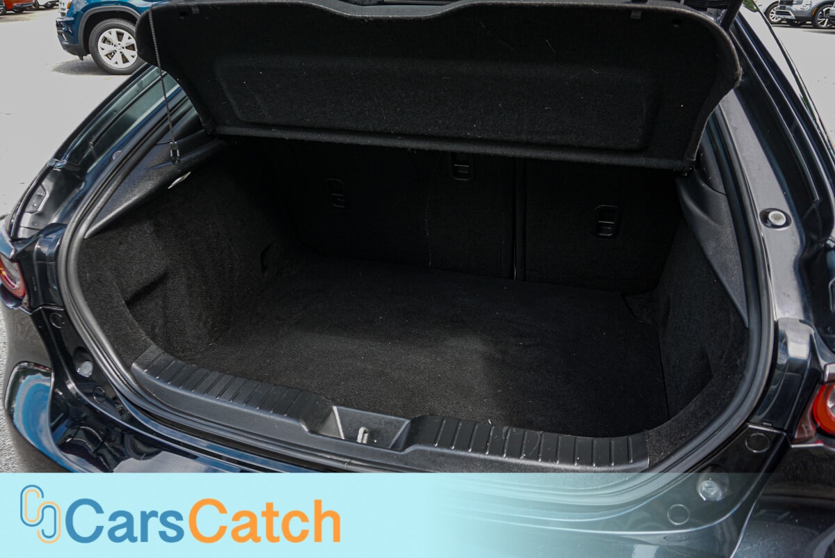 CARSCATCH - Used vehicle - SEDAN MAZDA MAZDA3 HATCHBACK 2019