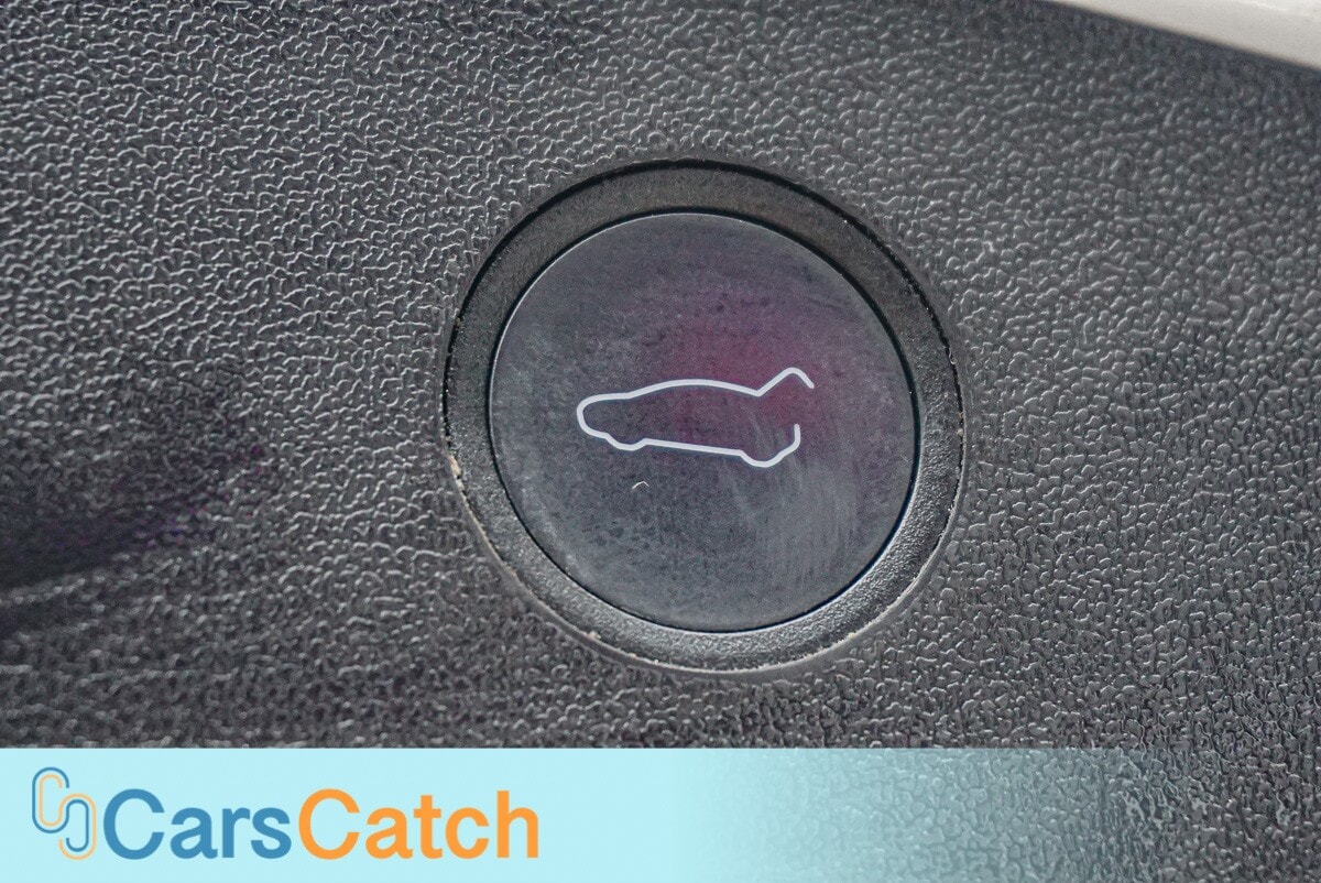 CARSCATCH - Used vehicle - SEDAN TESLA MODEL 3 2022