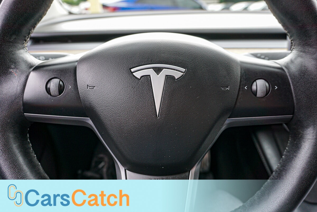 CARSCATCH - Used vehicle - SEDAN TESLA MODEL 3 2022
