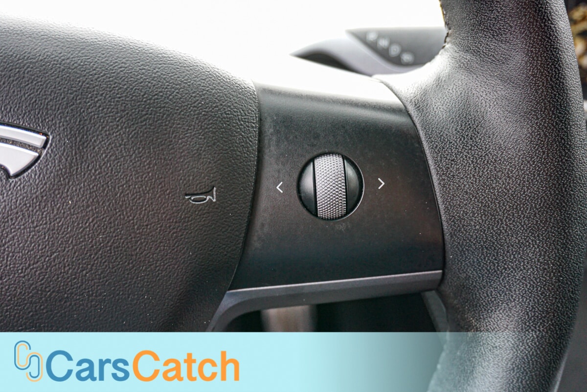 CARSCATCH - Used vehicle - SEDAN TESLA MODEL 3 2022