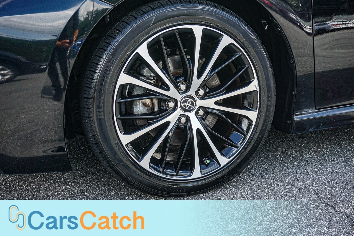 CARSCATCH - Used vehicle - SEDAN TOYOTA CAMRY 2018