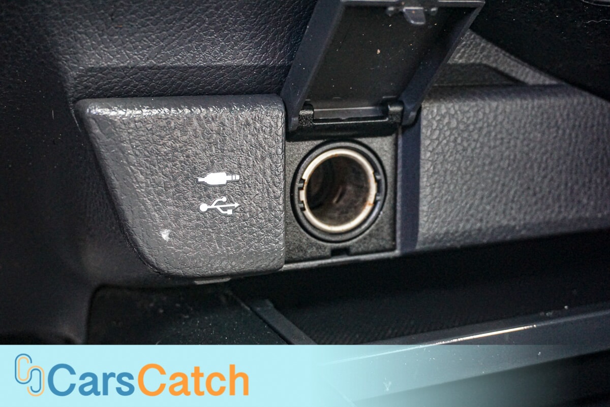 CARSCATCH - Used vehicle - SEDAN TOYOTA CAMRY 2018
