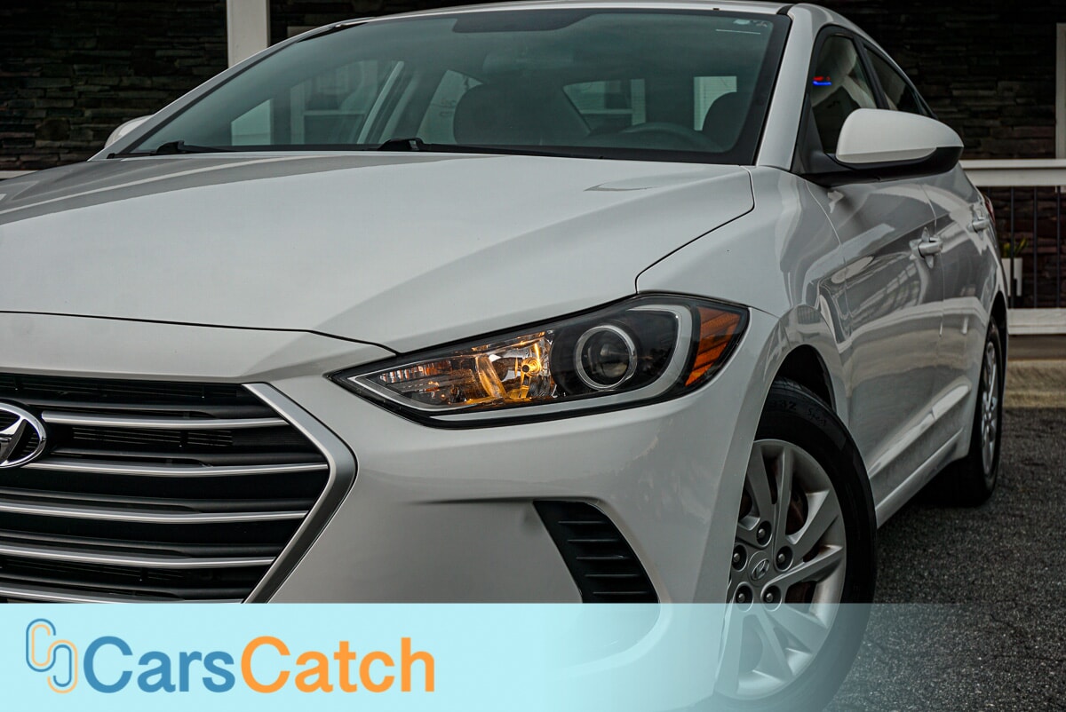 CARSCATCH - Used vehicle - SEDAN HYUNDAI ELANTRA 2018