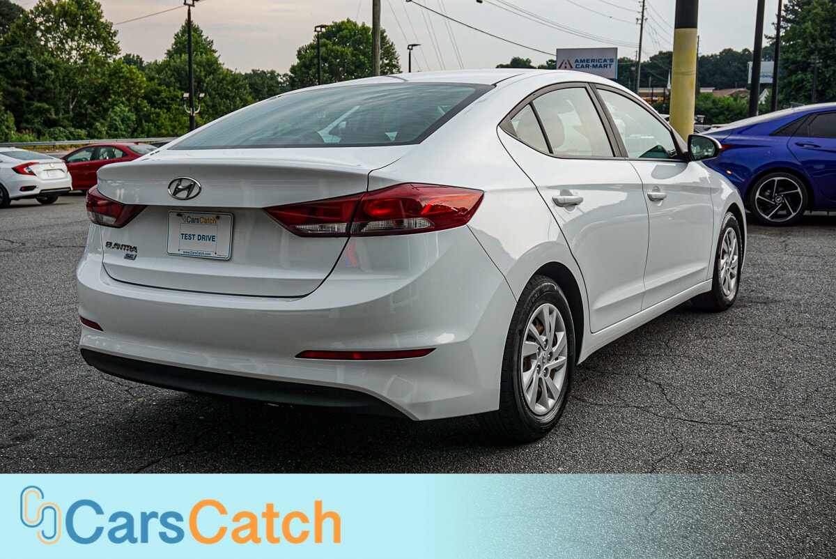 CARSCATCH - Used vehicle - SEDAN HYUNDAI ELANTRA 2018