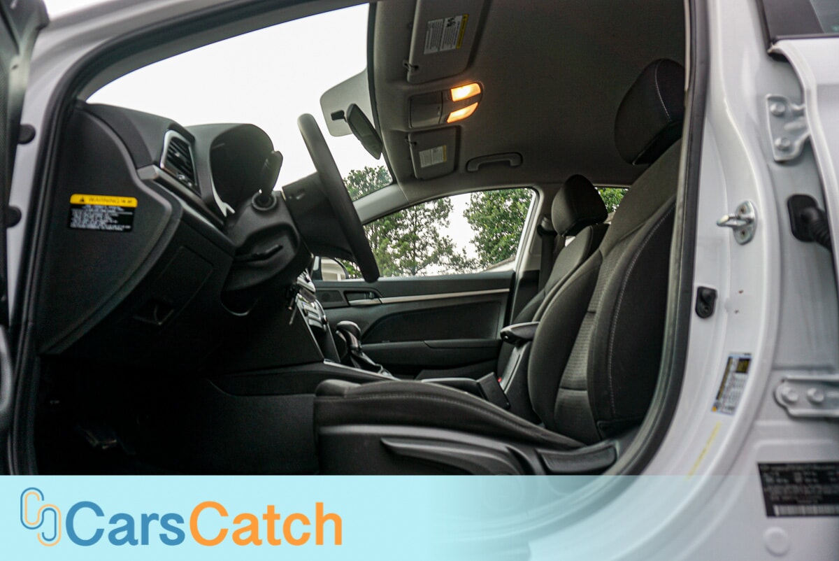 CARSCATCH - Used vehicle - SEDAN HYUNDAI ELANTRA 2018