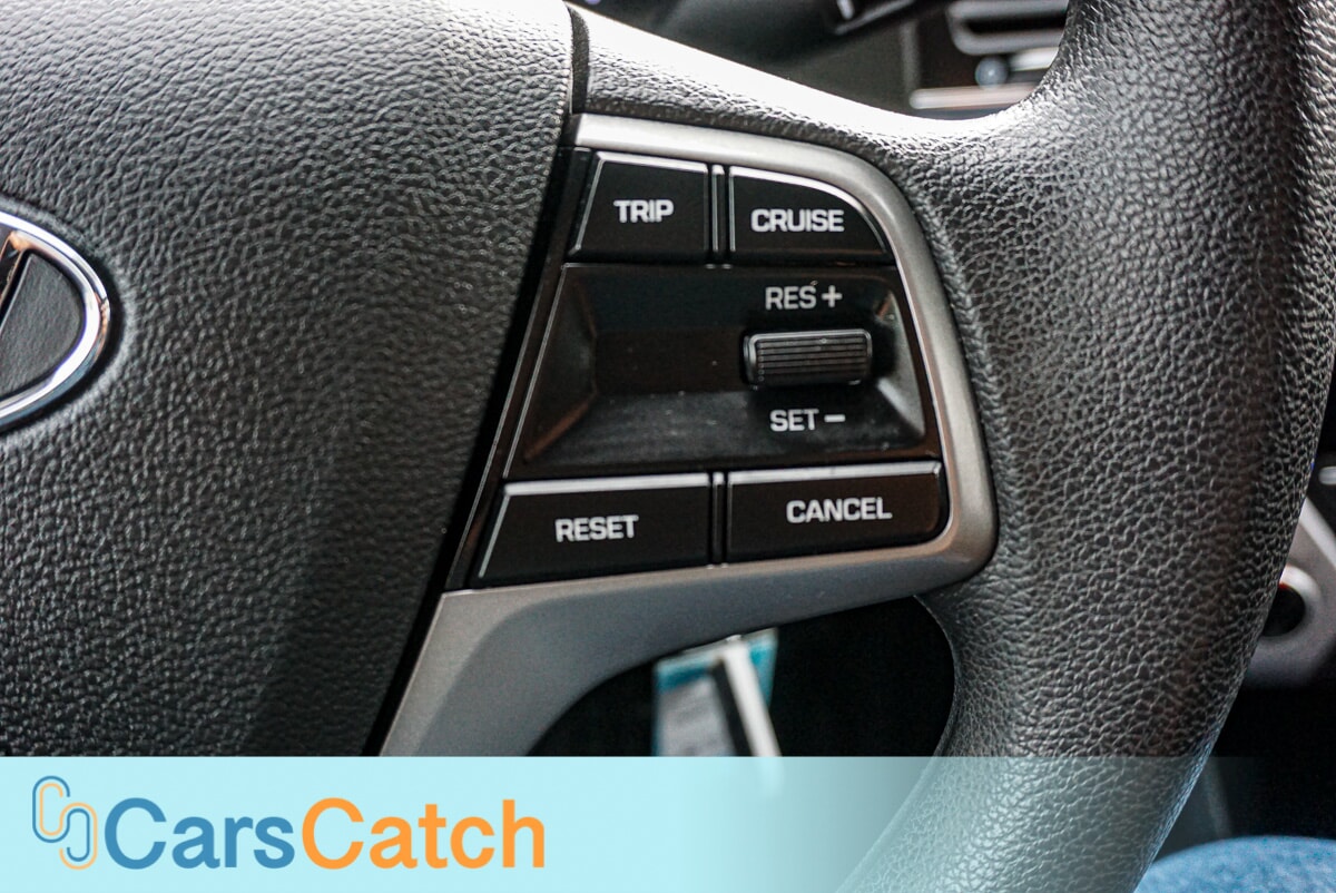 CARSCATCH - Used vehicle - SEDAN HYUNDAI ELANTRA 2018