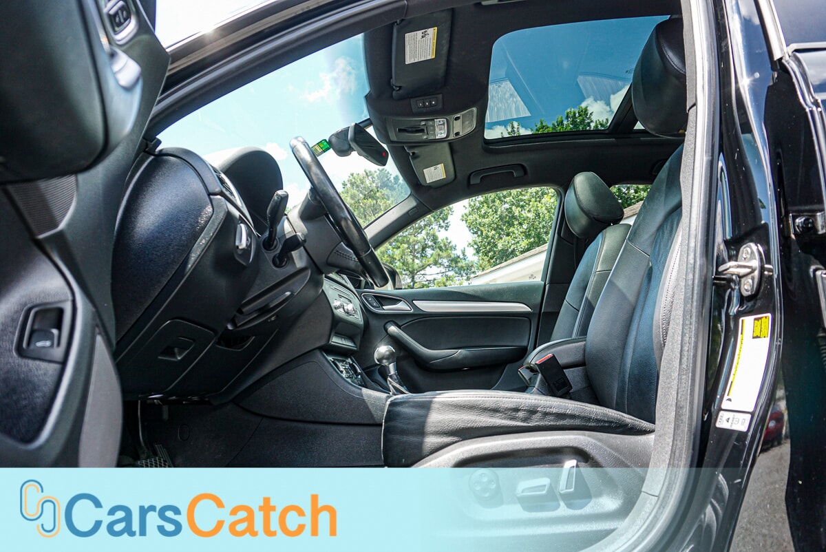CARSCATCH - Used vehicle - SUV AUDI Q3 2018