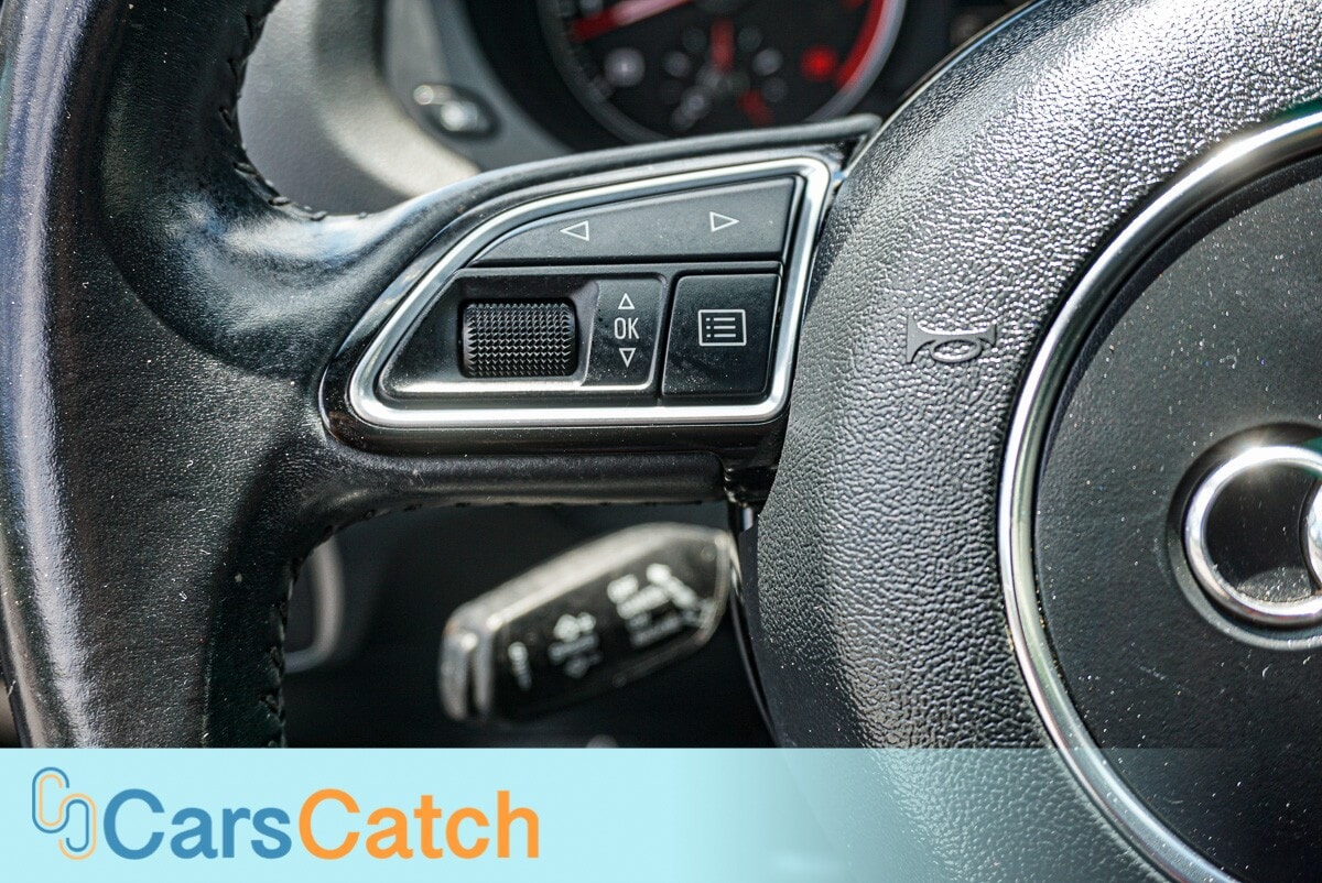 CARSCATCH - Used vehicle - SUV AUDI Q3 2018