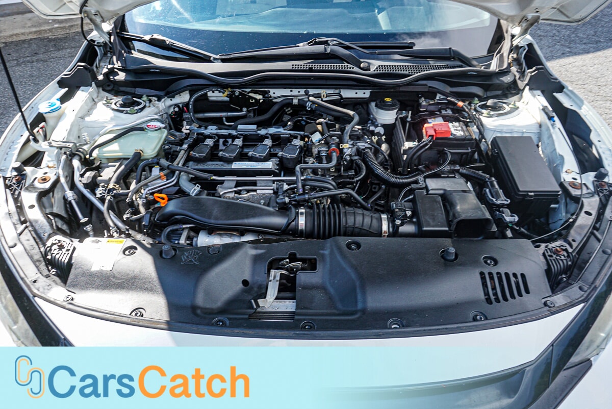 CARSCATCH - Used vehicle - SEDAN HONDA CIVIC HATCHBACK 2018