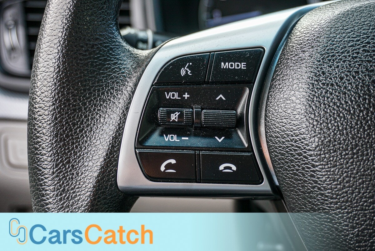 CARSCATCH - Used vehicle - SEDAN HYUNDAI SONATA 2019