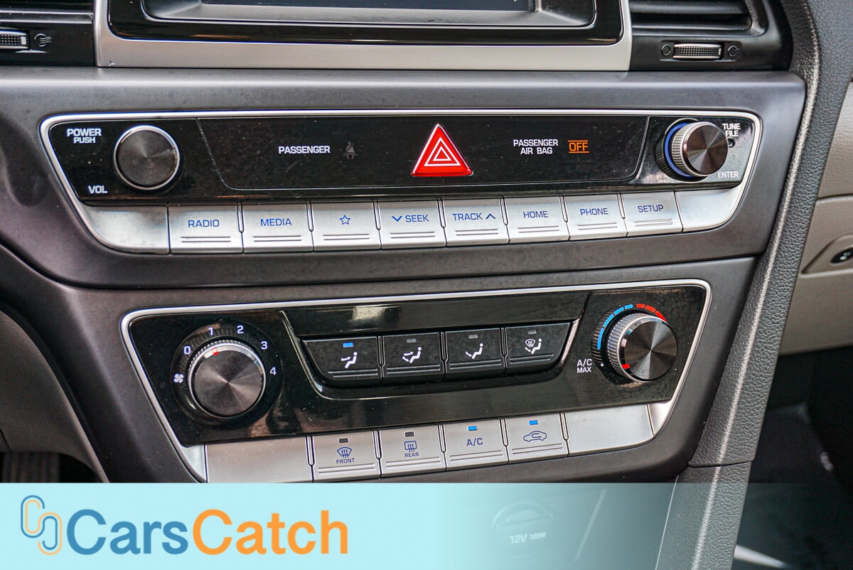 CARSCATCH - Used vehicle - SEDAN HYUNDAI SONATA 2019